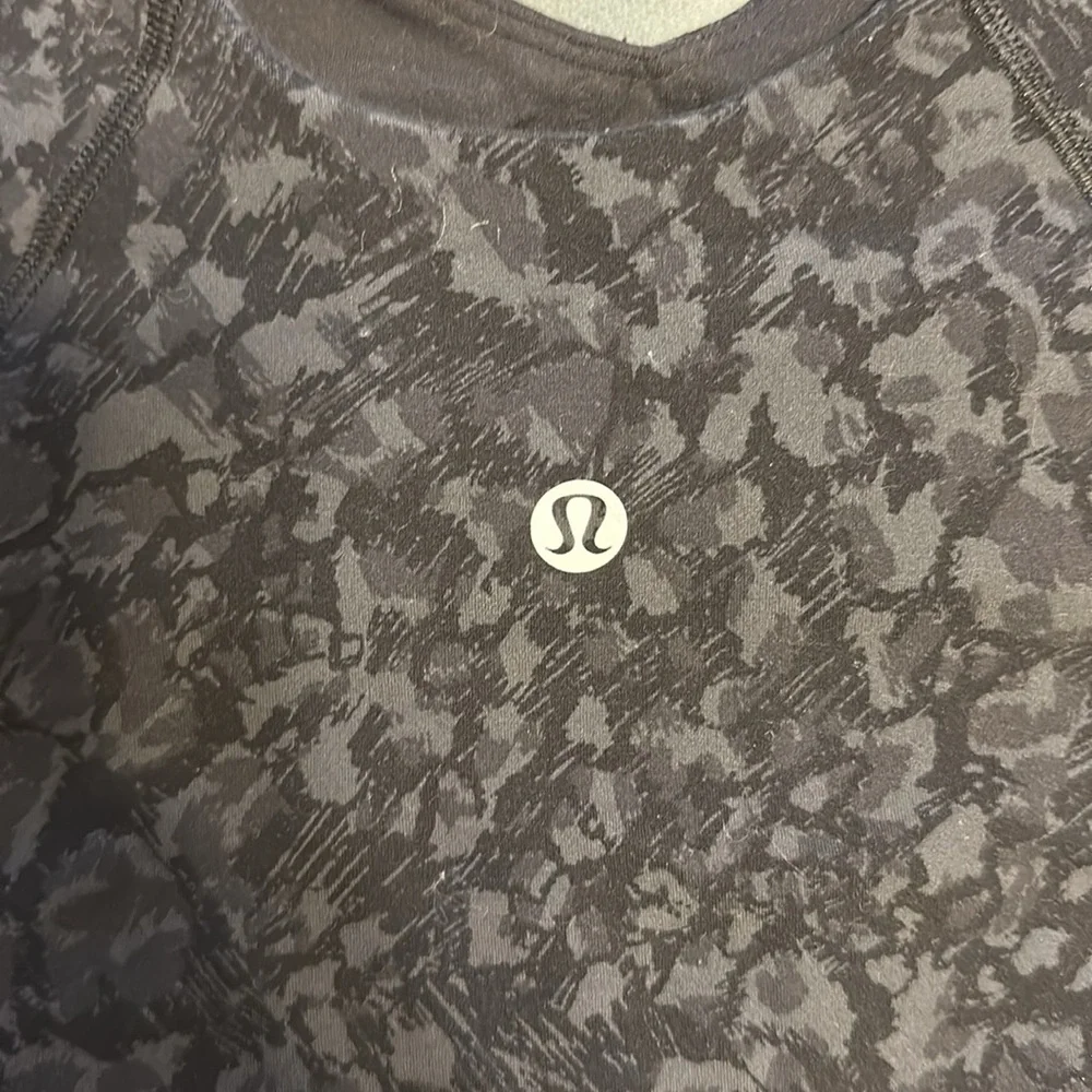 6 / EUC Lululemon Align Tank Wild Thing Camo Deep Coal Multi - Picture 6 of 7